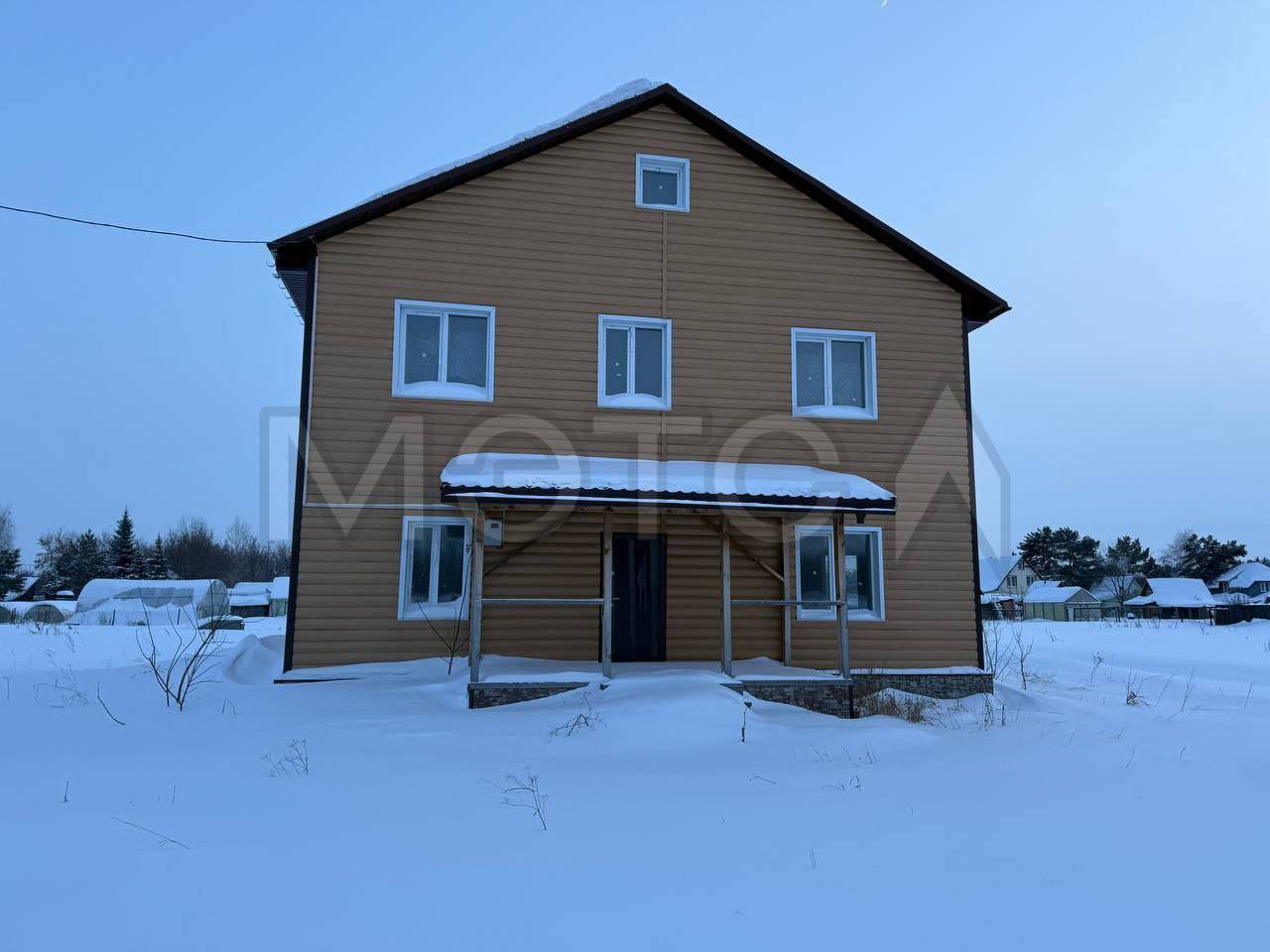 Земельный участок 1502 кв.м и жилой дом 206.7 кв.м, с. Береговое, ул. Степная, д. 288